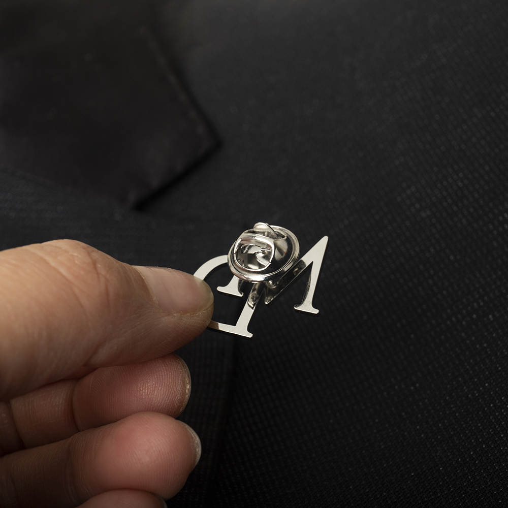 Tangula Custom Initials Brooch - Men'S Grooming Daily 评论和价格